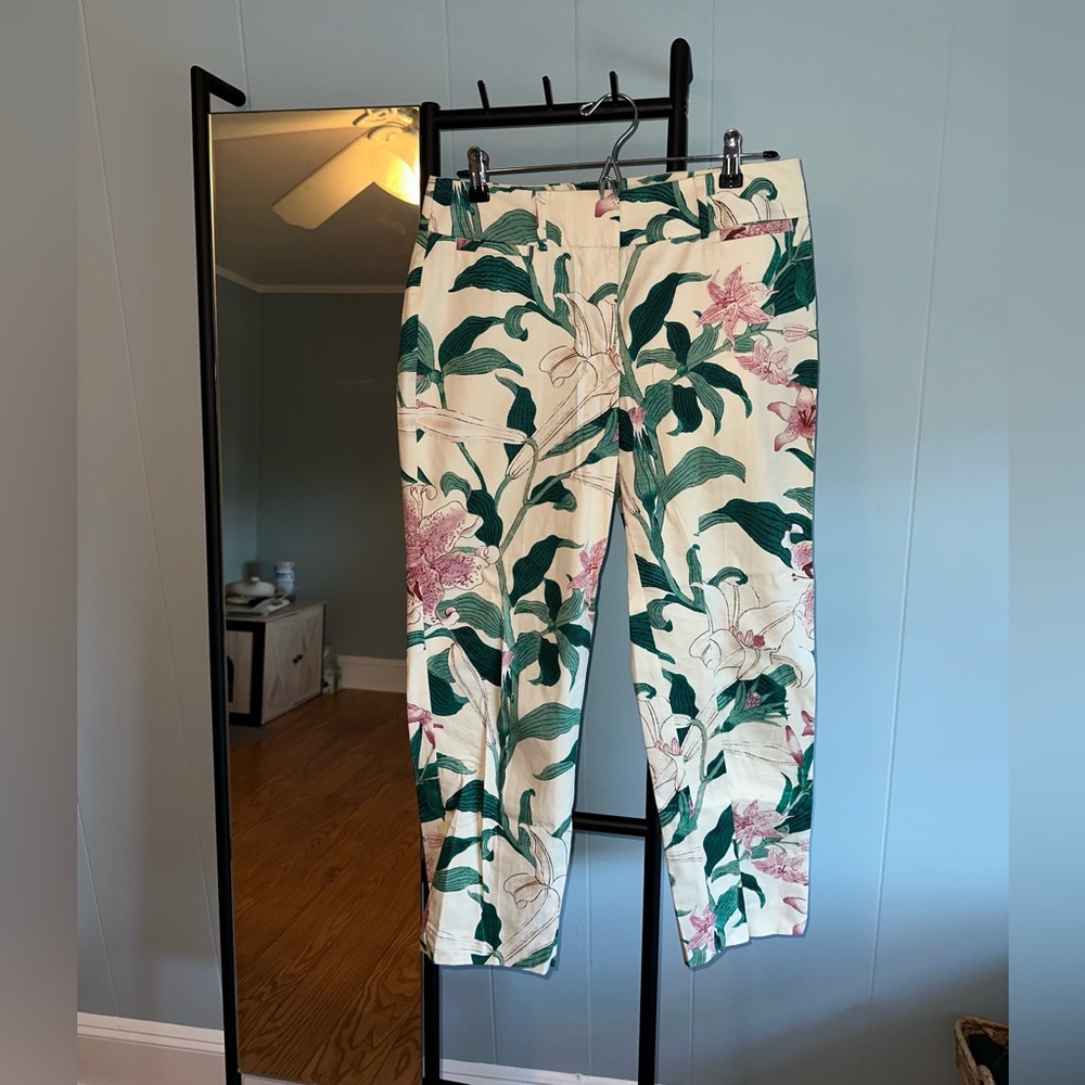 Ann Taylor Floral Pant with Green and Pink Accents